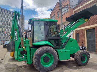 RETROCARGADOR JCB 214 E